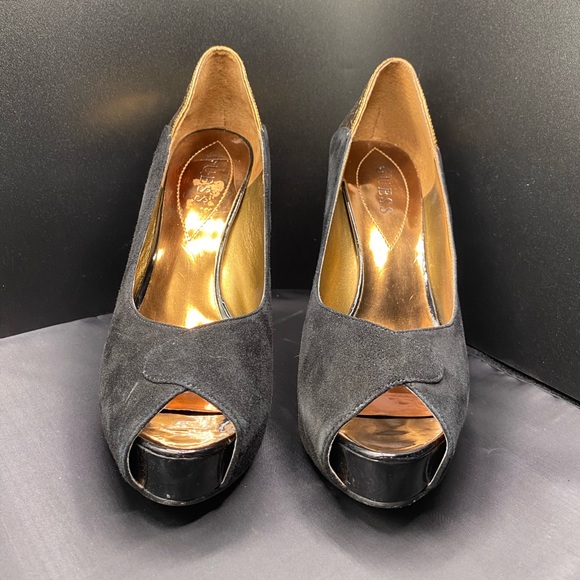 GUESS black stiletto heel shoes - Picture 2 of 3
